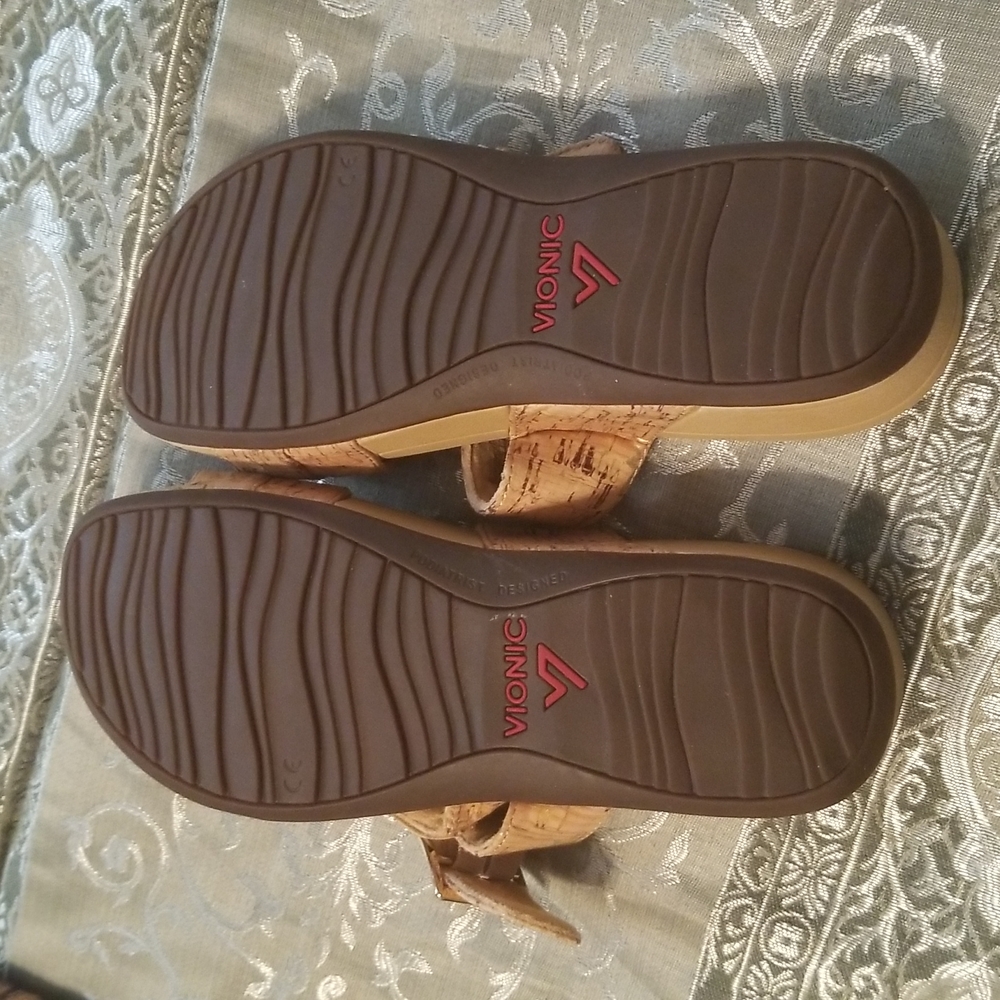 Vionic sandals - Picture 4 of 6